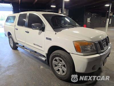 2015 Nissan TITAN SV Crew Cab Short Bed - zdjęcie 4 z 25 - miniatura