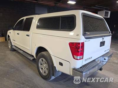 2015 Nissan TITAN SV Crew Cab Short Bed - zdjęcie 2 z 25 - miniatura