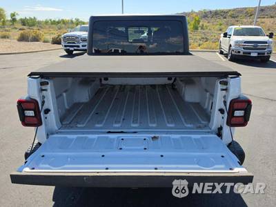 2020 Jeep Gladiator Rubicon Crew Cab Medium Bed - zdjęcie 14 z 22 - miniatura
