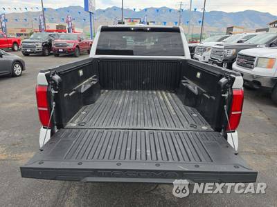 2025 Toyota Tacoma SR5 Crew Cab Medium Bed - zdjęcie 14 z 26 - miniatura