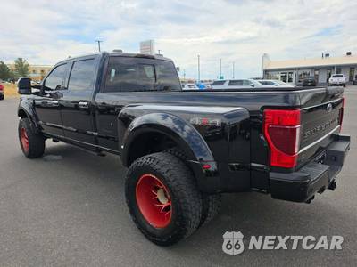 2020 Ford Super Duty F-350 Lariat Crew Cab Long Bed DRW - zdjęcie 2 z 29 - miniatura