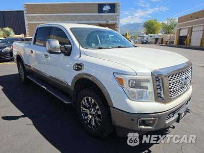2017 Nissan TITAN XD Platinum Reserve Crew Cab Medium Bed - zdjęcie 4 z 30 - miniatura