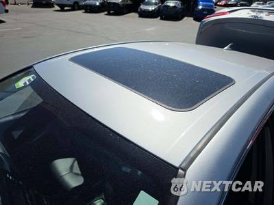 2023 Toyota Camry SE - zdjęcie 12 z 24 - miniatura
