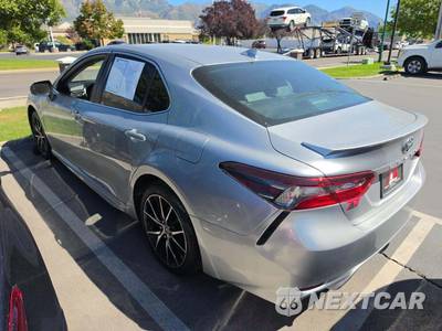 2023 Toyota Camry SE - zdjęcie 2 z 24 - miniatura