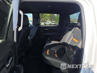 2025 GMC Sierra 1500 AT4 Crew Cab Short Bed 4SB - zdjęcie 13 z 21 - miniatura