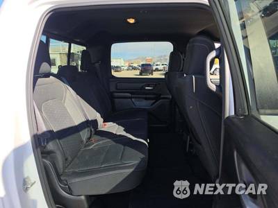 2025 Ram 1500 Tradesman Crew Cab Short Bed - zdjęcie 16 z 24 - miniatura