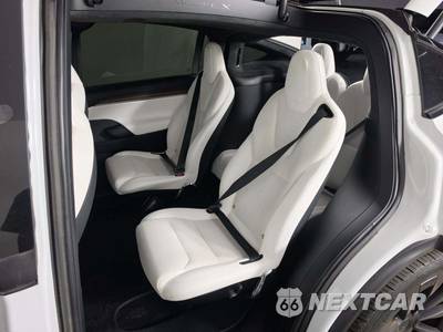 2023 Tesla Model X Standard Range - zdjęcie 13 z 22 - miniatura