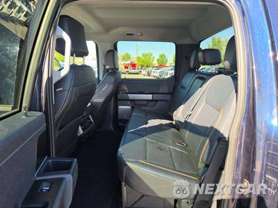 2025 Ford Super Duty F-250 Lariat Crew Cab Medium Bed - zdjęcie 13 z 21 - miniatura