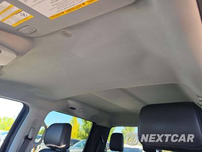 2025 Ford Super Duty F-250 Lariat Crew Cab Medium Bed - zdjęcie 11 z 21 - miniatura