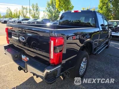 2025 Ford Super Duty F-250 Lariat Crew Cab Medium Bed - zdjęcie 3 z 21 - miniatura