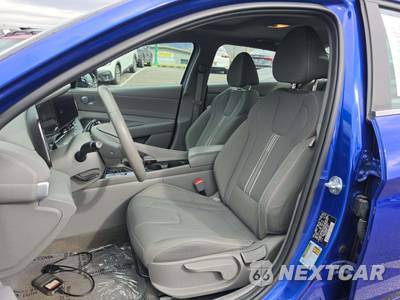 2025 Hyundai Elantra SEL Convenience - zdjęcie 6 z 23 - miniatura