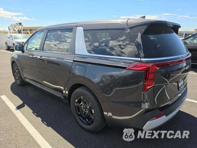 2026 Kia Carnival MPV LXS 121.7" WB - zdjęcie 2 z 22 - miniatura