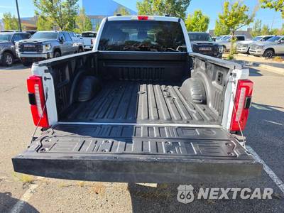 2025 Ford Super Duty F-250 Lariat Crew Cab Medium Bed - zdjęcie 14 z 21 - miniatura