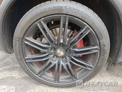 2013 Porsche Cayenne Turbo - zdjęcie 24 z 28 - miniatura