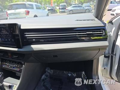 2025 Volkswagen Jetta Sport - zdjęcie 19 z 22 - miniatura