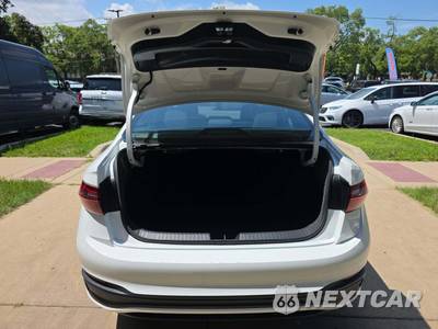 2025 Volkswagen Jetta Sport - zdjęcie 14 z 22 - miniatura