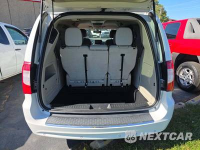 2014 Chrysler Town & Country Touring L 121.2" WB - zdjęcie 15 z 26 - miniatura