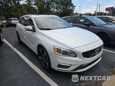 2016 Volvo V60 T6 R-Design Platinum - zdjęcie 4 z 21 - miniatura