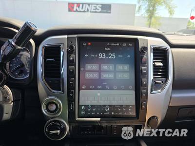 2018 Nissan TITAN XD PRO-4X Crew Cab Medium Bed - zdjęcie 10 z 22 - miniatura