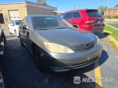 2003 Toyota Camry XLE - zdjęcie 4 z 39 - miniatura