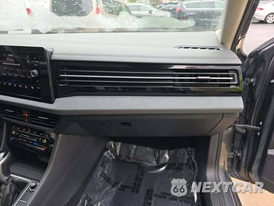 2025 Volkswagen Jetta SE - zdjęcie 19 z 21 - miniatura