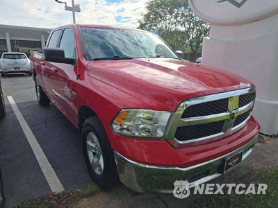 2020 Ram 1500 Classic SLT Crew Cab Medium Bed - zdjęcie 4 z 22 - miniatura