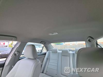 2015 Toyota Camry XLE - zdjęcie 11 z 23 - miniatura
