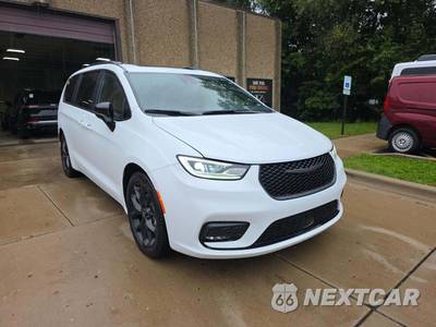 2026 Chrysler Pacifica Limited 121.6" WB - zdjęcie 4 z 23 - miniatura