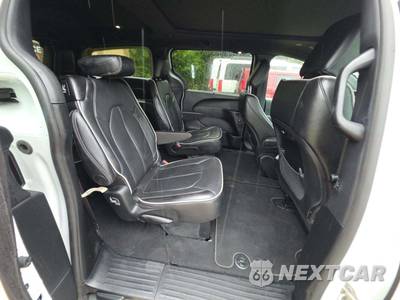 2026 Chrysler Pacifica Limited 121.6" WB - zdjęcie 17 z 23 - miniatura