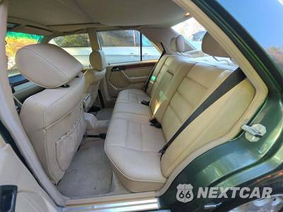 1995 Mercedes-Benz E 300 Sedan - zdjęcie 13 z 25 - miniatura