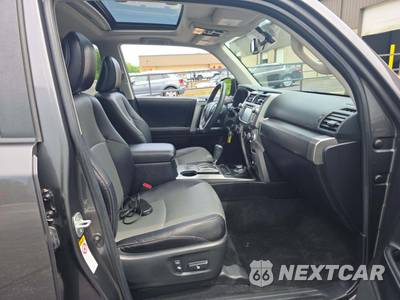 2017 Toyota 4Runner SR5 Premium - zdjęcie 19 z 22 - miniatura