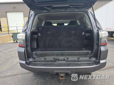2017 Toyota 4Runner SR5 Premium - zdjęcie 15 z 22 - miniatura