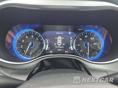 2025 Chrysler Pacifica Limited 121.6" WB - zdjęcie 9 z 23 - miniatura