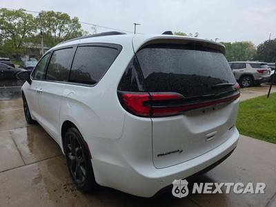 2025 Chrysler Pacifica Limited 121.6" WB - zdjęcie 2 z 23 - miniatura