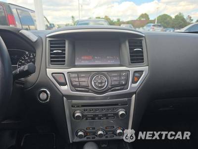 2018 Nissan Pathfinder SL - zdjęcie 10 z 24 - miniatura