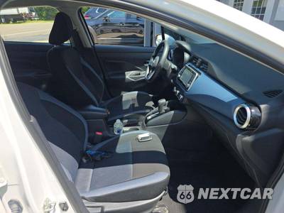 2025 Nissan Versa SV - zdjęcie 18 z 22 - miniatura