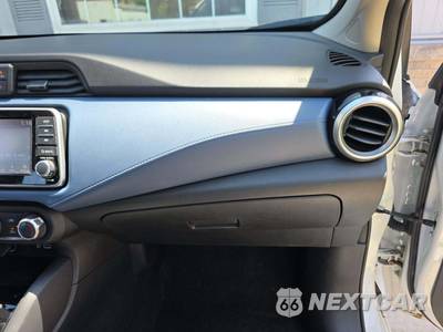 2025 Nissan Versa SV - zdjęcie 19 z 22 - miniatura