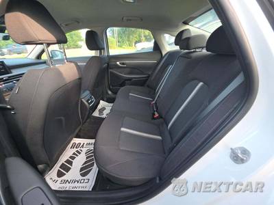 2025 Hyundai Sonata Hybrid SEL - zdjęcie 13 z 22 - miniatura