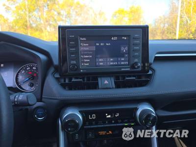 2022 Toyota RAV4 Hybrid XLE - zdjęcie 10 z 21 - miniatura