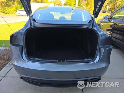 2025 Tesla Model 3 Long Range - zdjęcie 14 z 21 - miniatura