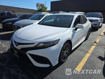 2022 Toyota Camry SE - zdjęcie 1 z 23 - miniatura
