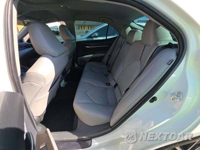 2022 Toyota Camry SE - zdjęcie 13 z 23 - miniatura