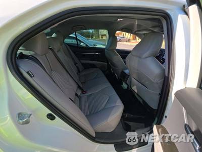 2022 Toyota Camry SE - zdjęcie 16 z 23 - miniatura