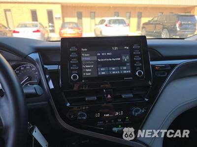 2022 Toyota Camry SE - zdjęcie 10 z 23 - miniatura