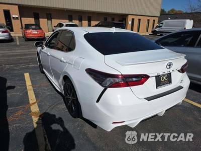 2022 Toyota Camry SE - zdjęcie 2 z 23 - miniatura