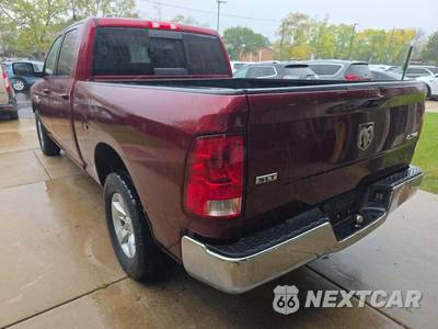 2020 Ram 1500 Classic SLT Crew Cab Medium Bed - zdjęcie 2 z 28 - miniatura