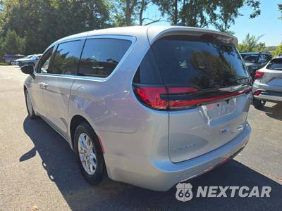 2026 Chrysler Pacifica Select 121.6" WB - zdjęcie 2 z 24 - miniatura