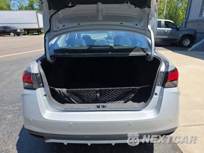 2025 Nissan Versa SR - zdjęcie 14 z 21 - miniatura