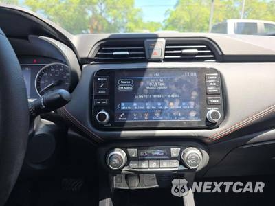 2025 Nissan Versa SR - zdjęcie 10 z 21 - miniatura