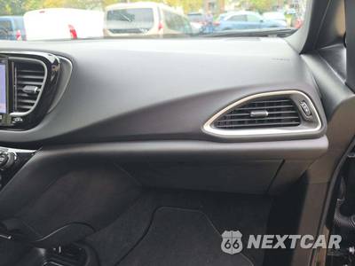 2027 Chrysler Pacifica Select 121.6" WB - zdjęcie 20 z 23 - miniatura